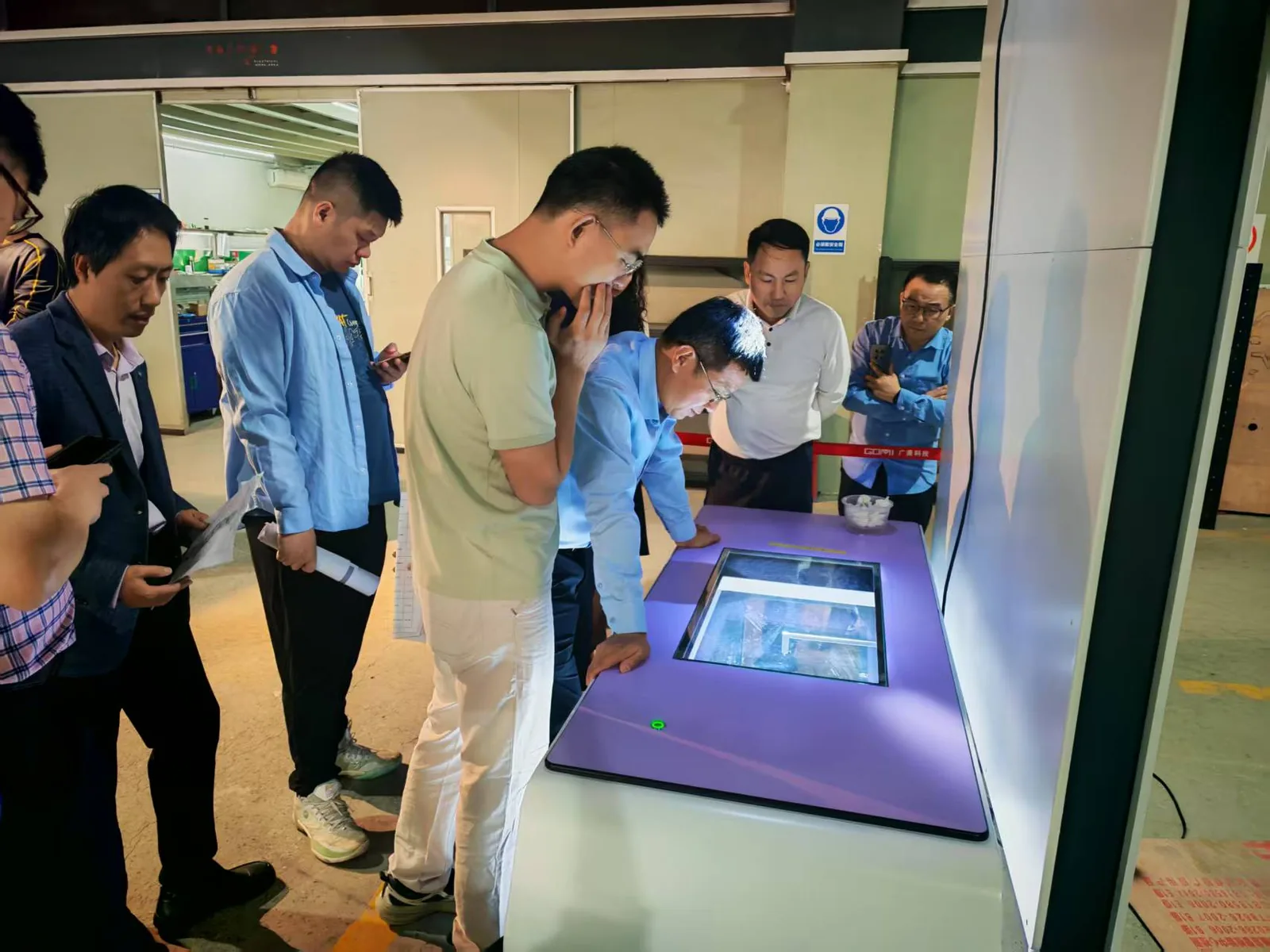 Interactive exhibit tested through direct use